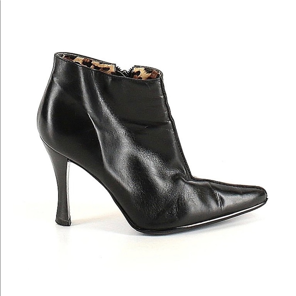 Boots - Picture 7 of 7